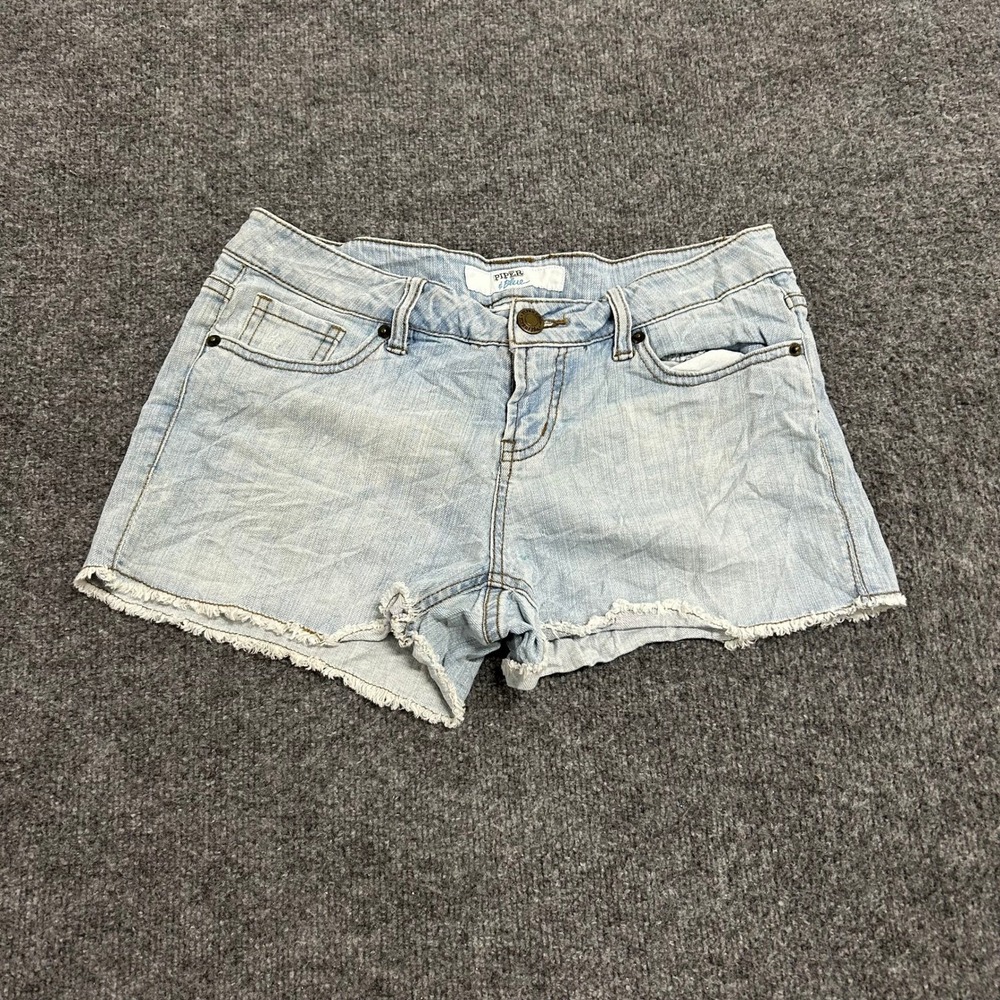 Piper & Blue Shorts Womens Size9 Light Wash Denim Raw Hem Cut Off Casual Stretch